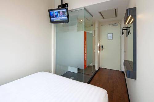easyHotel Amsterdam, Amsterdam