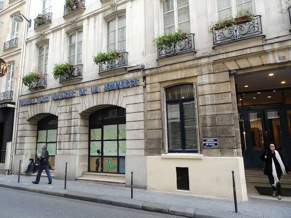 Centre International BVJ Paris-Louvre, Paris