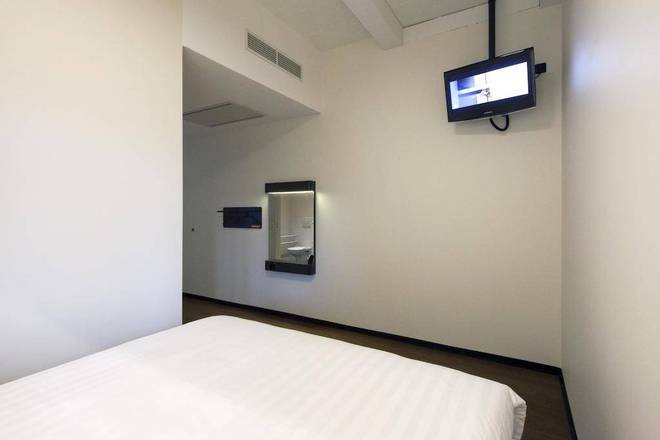 easyHotel Amsterdam, Amsterdam