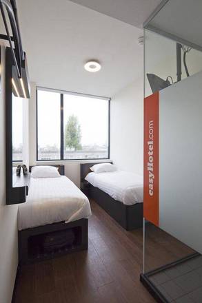 easyHotel Amsterdam, Amsterdam