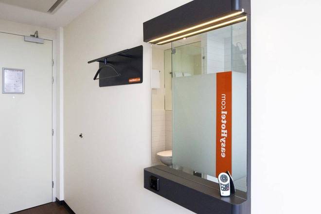 easyHotel Amsterdam, Amsterdam