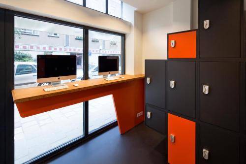 easyHotel Amsterdam, Amsterdam