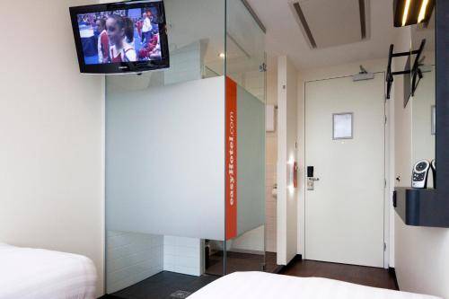 easyHotel Amsterdam, Amsterdam