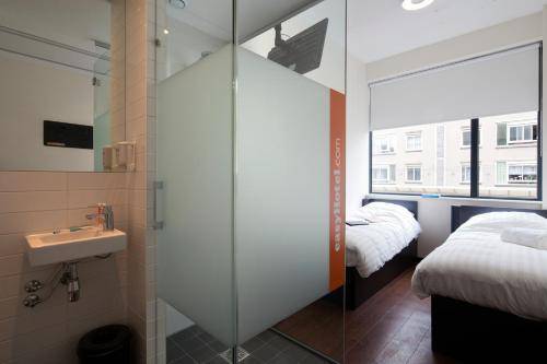 easyHotel Amsterdam, Amsterdam