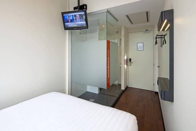 easyHotel Amsterdam, Amsterdam