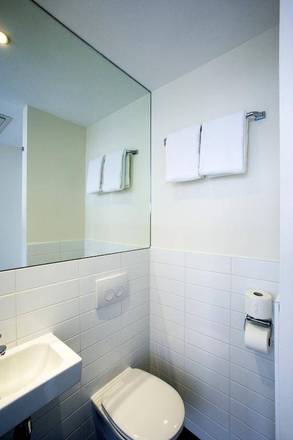 easyHotel Amsterdam, Amsterdam