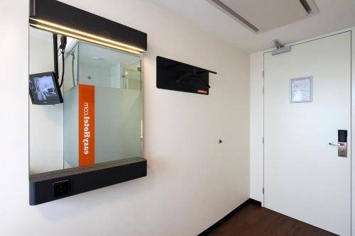easyHotel Amsterdam, Amsterdam
