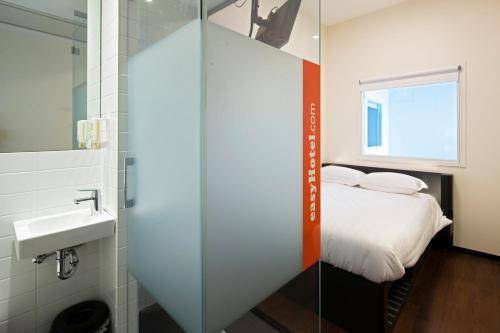 easyHotel Amsterdam, Amsterdam