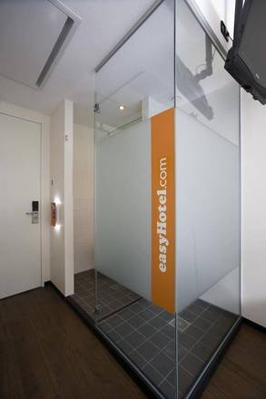 easyHotel Amsterdam, Amsterdam