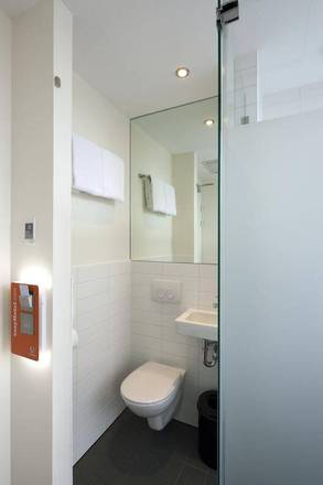 easyHotel Amsterdam, Amsterdam