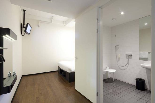 easyHotel Amsterdam, Amsterdam