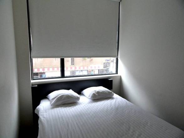 easyHotel Amsterdam, Amsterdam